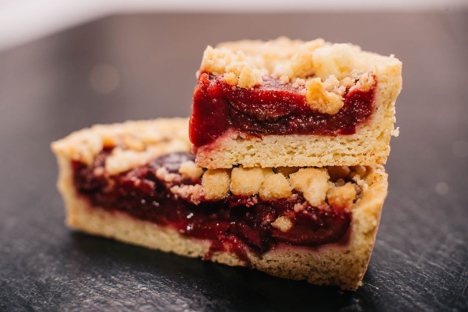 Raspberry Crumble Bars for a weekend baking project — food · Baking