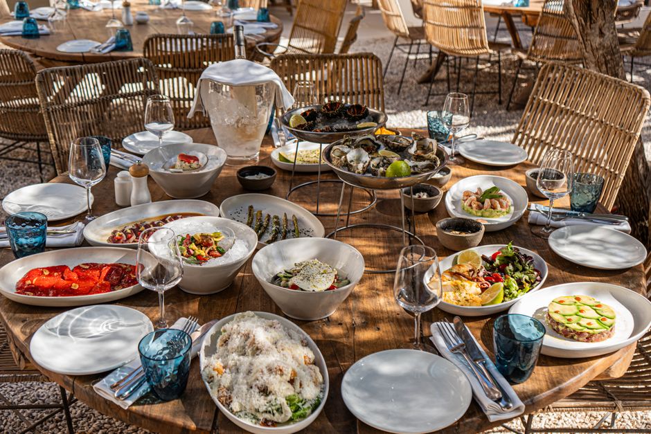Outdoor Lunch after a demanding week after a demanding week — wellness · Healthy Lifestyle