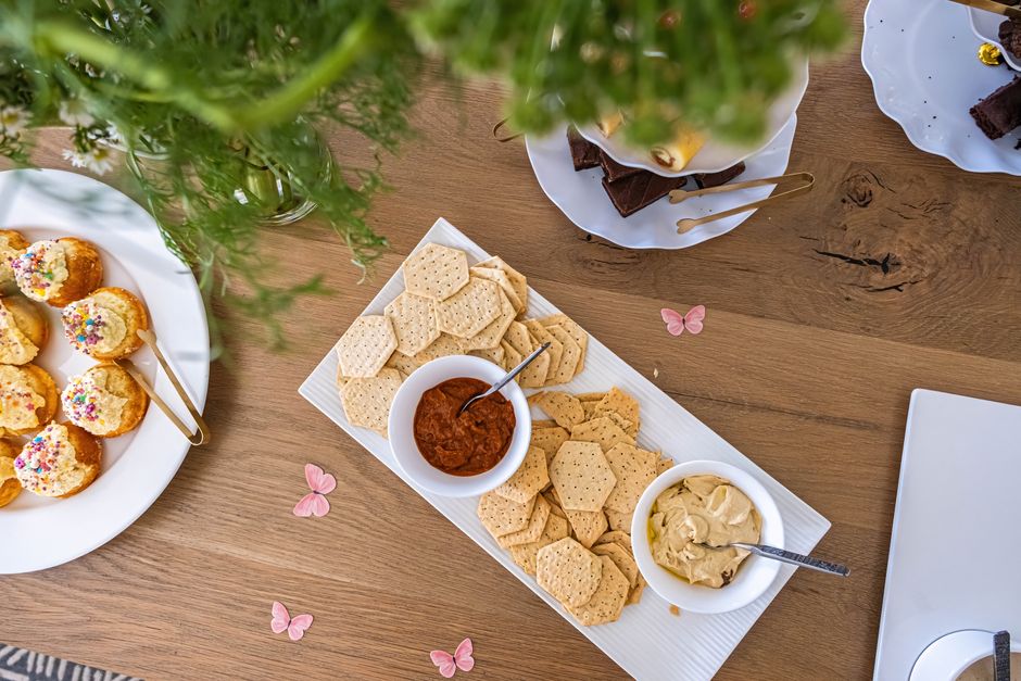 Warm Dip Table with a simple cleanup flow — food · Food & Hosting