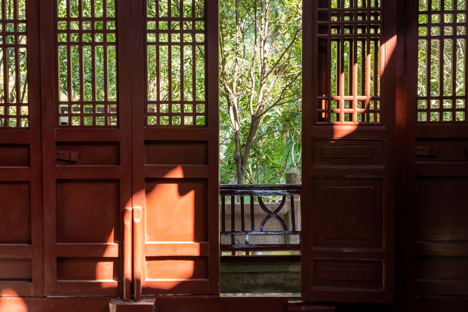 Mindful Doorway Pause for a low-pressure workout — wellness · Mindfulness