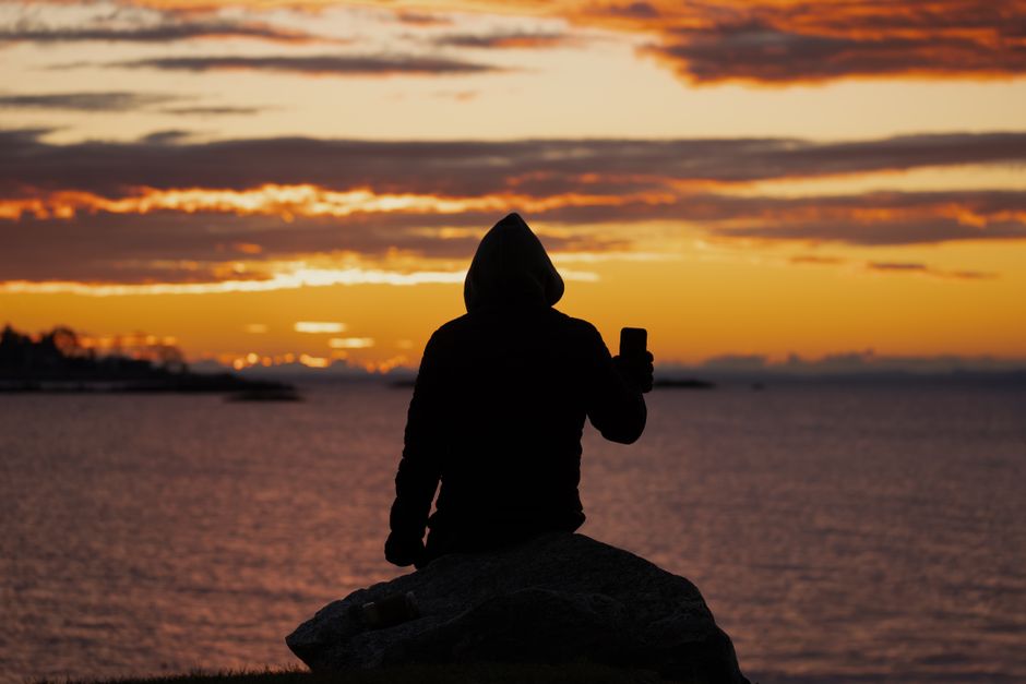 Sunset Pause with a soothing soundscape — wellness · Feel-Good Activities