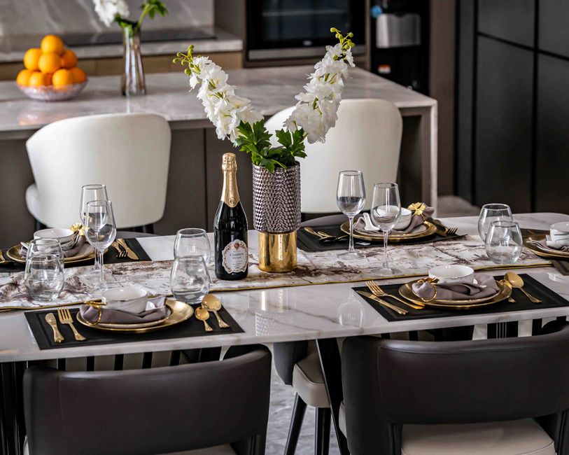 Harvest Table Runner for a larger guest list — celebrations · Thanksgiving