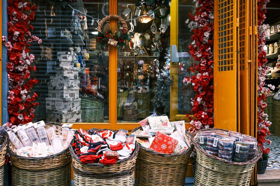Holiday Movie Basket around a family tradition — celebrations · Christmas