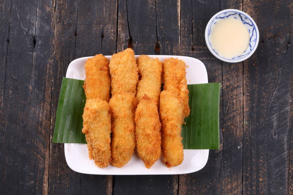 Crispy Corn Fritters for a game-day table — food · Party Food