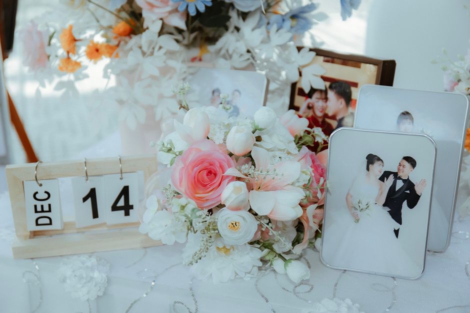 Guestbook Alternative around a simple activity — celebrations · Weddings