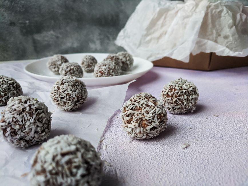 Date Coconut Bites with apple slices — food · Snacks