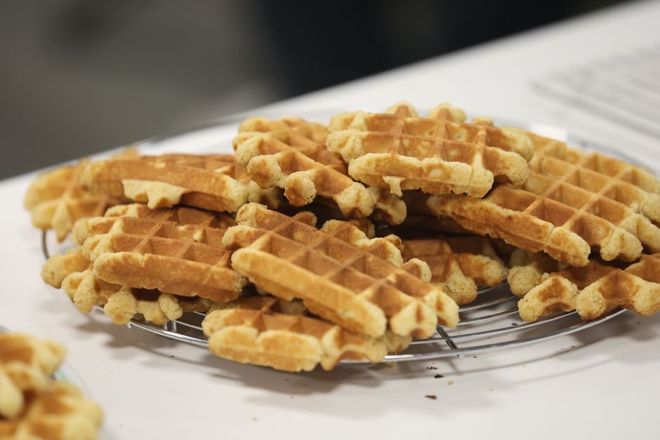 Lemon Ricotta Waffles for a make-ahead morning — food · Breakfast & Brunch