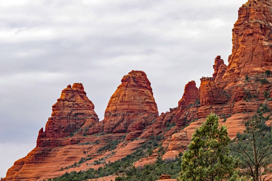 Sedona Red-Rock Trail around a local breakfast stop — travel · USA Travel