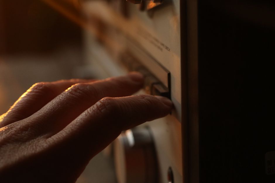 Evening Light Dimmer for a calmer bedroom — wellness · Sleep