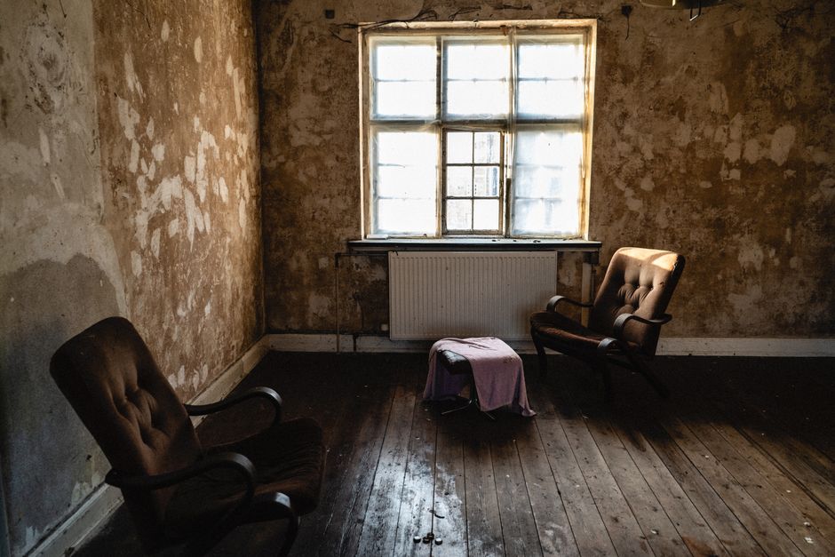 Quiet Corner Photograph with a layered-paper effect — diy-creativity · Photography
