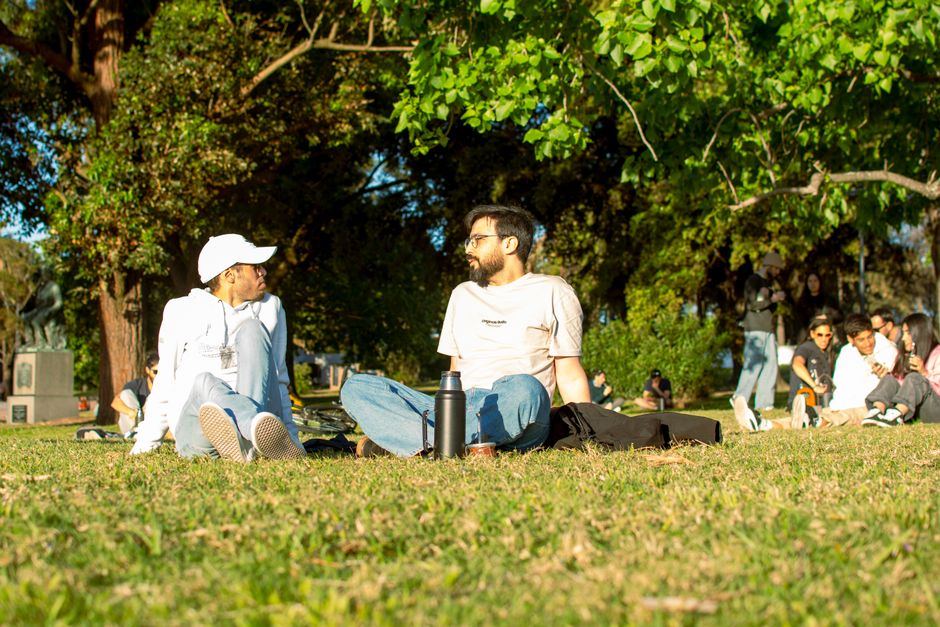 Park Meetup when you need a confidence lift — lifestyle · Social Life