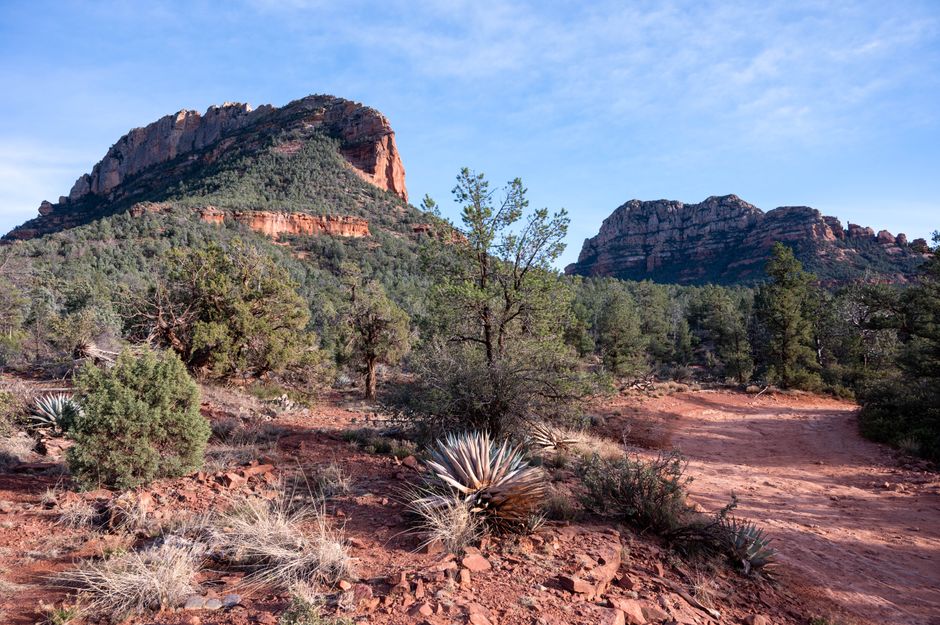 Sedona Red-Rock Trail with a museum break — travel · USA Travel