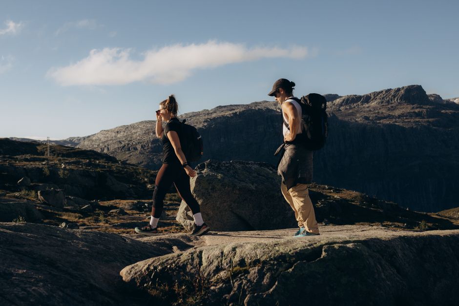 sleep-friendly walking & outdoor habits for a mindful meal — wellness · Walking & Outdoor