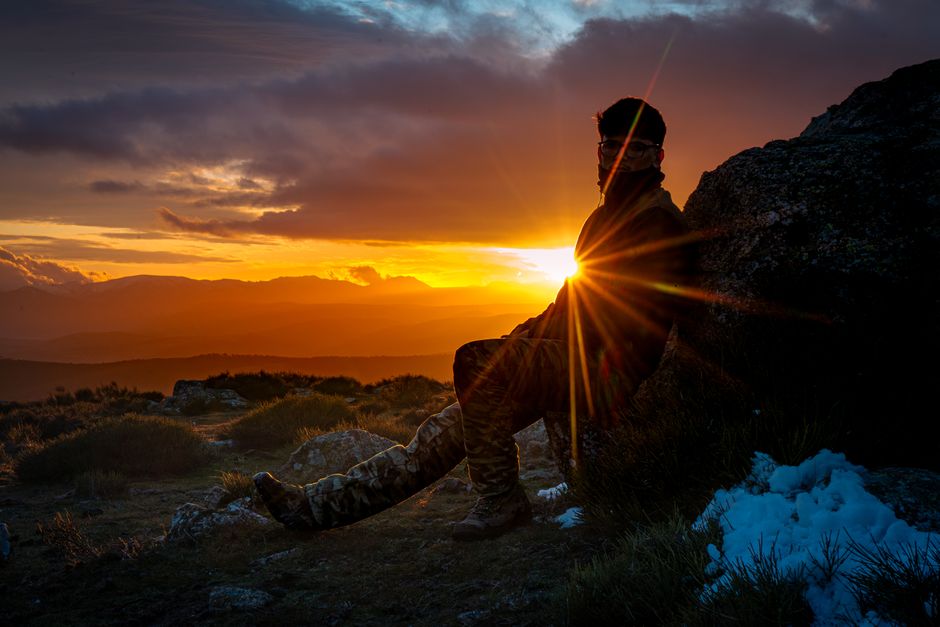 Sunset Pause with a hydration cue — wellness · Feel-Good Activities