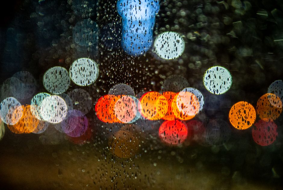Rainy-Window Frame using old photographs — diy-creativity · Photography