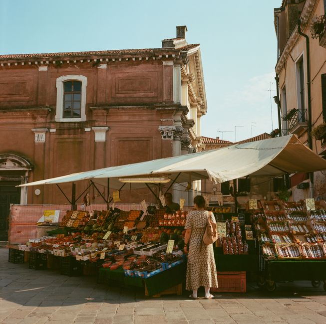 Historic Market around a waterfront walk — travel · City Trips