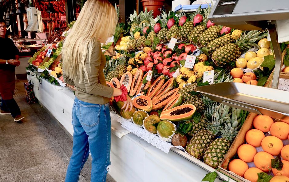 Farmers Market Date with a five-minute start — lifestyle · Dating