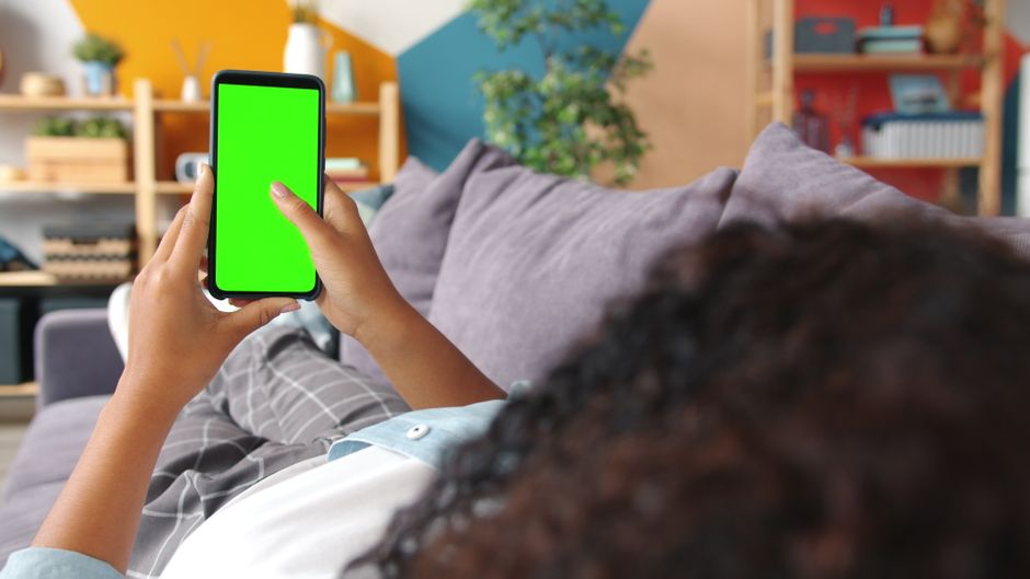 Phone-Free Opening after a late night after a late night — wellness · Morning Routines
