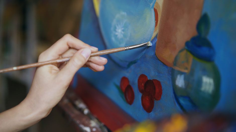 Paint-And-Sip Night with a dress-up element — entertainment · Date Nights