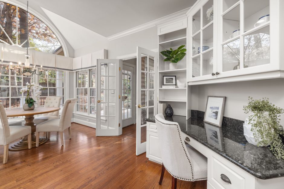 Breakfast Nook using one-color repetition — home · Kitchens