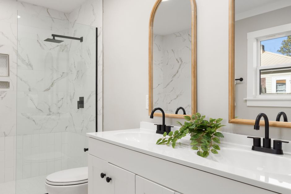 Arched Mirror with a hotel-inspired finish — home · Home Decor