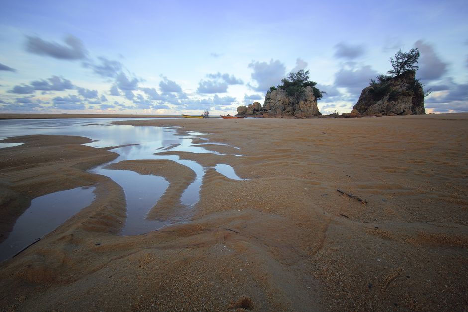 Tide-Pool Morning near a memorable viewpoint — travel · Beach Vacations