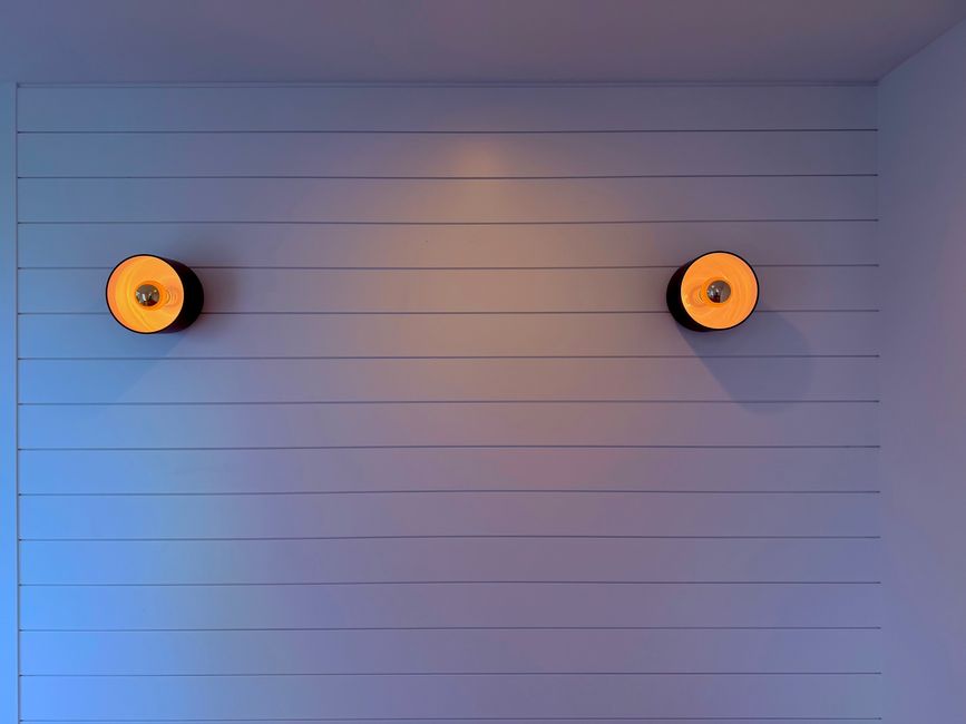 Bedside Sconce using renter-friendly details — home · Bedrooms
