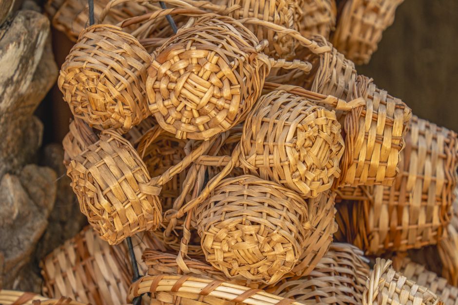 Woven Basket Accent for a thoughtful gift — diy-creativity · Handmade Decor