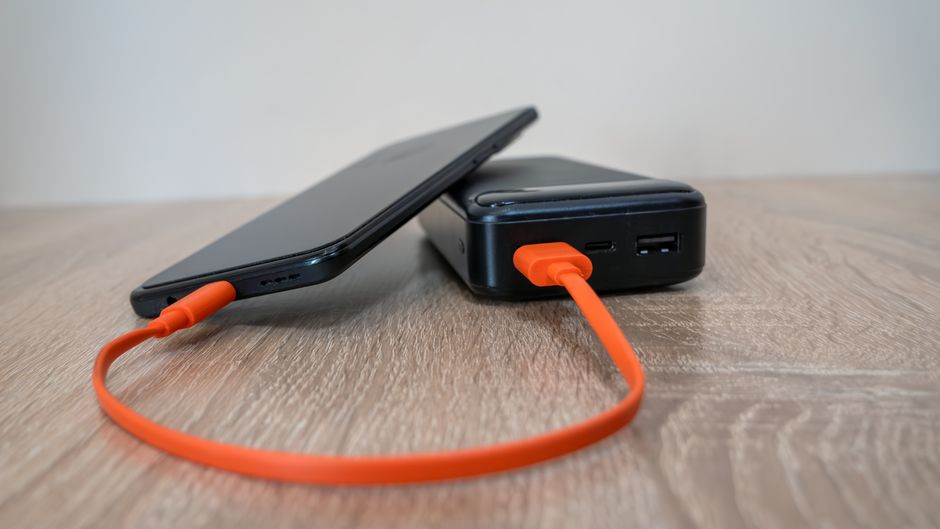 Portable Charger for a family workflow — smart-life · Gadgets