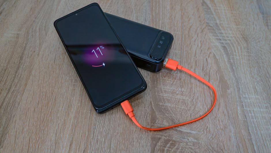 28 Portable Charger ideas for a simpler digital day