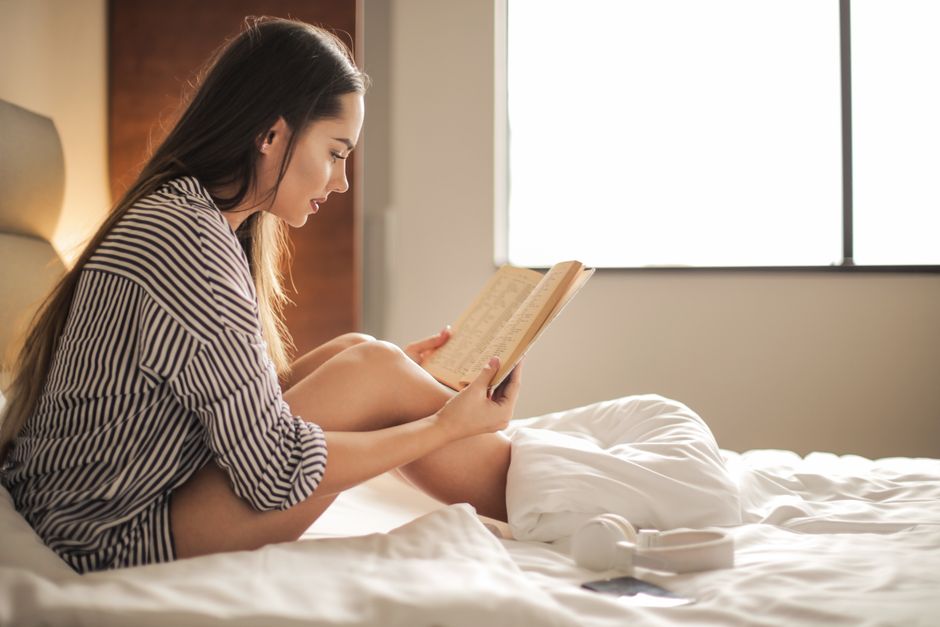 Reading-Before-Bed Ritual for a more restful night — wellness · Sleep