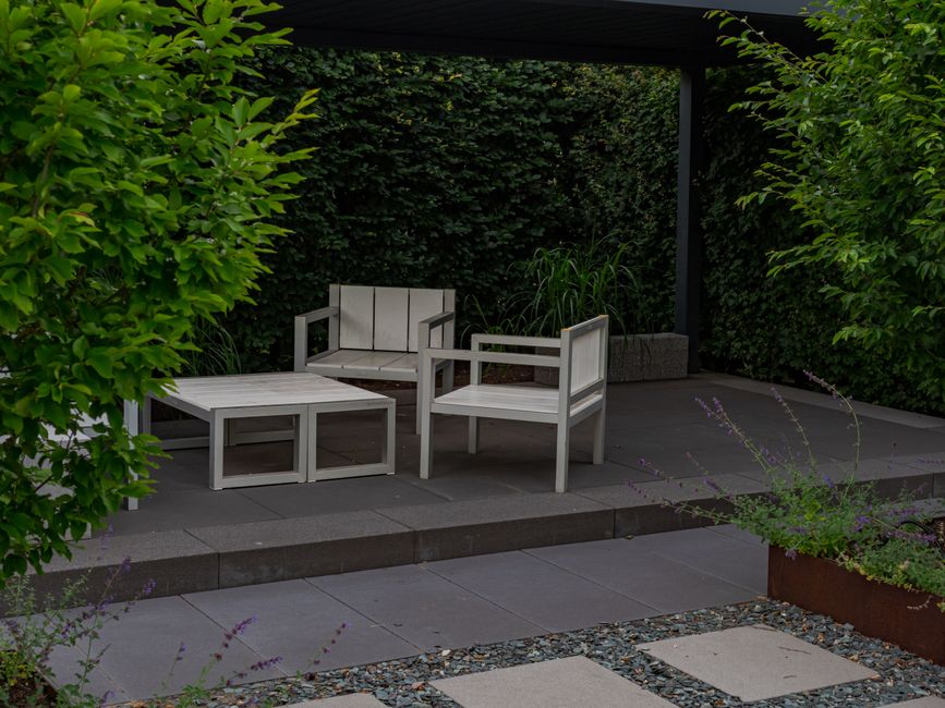 before-and-after garden & outdoor changes worth trying around a statement mirror — home · Garden & Outdoor