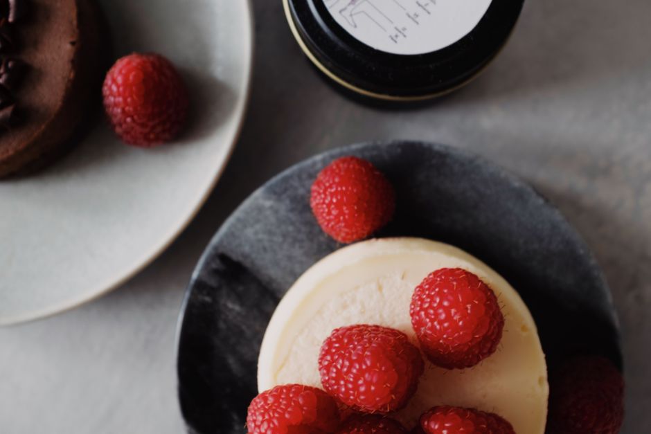 Raspberry Cheesecake Bites for a no-oven finish — food · Desserts