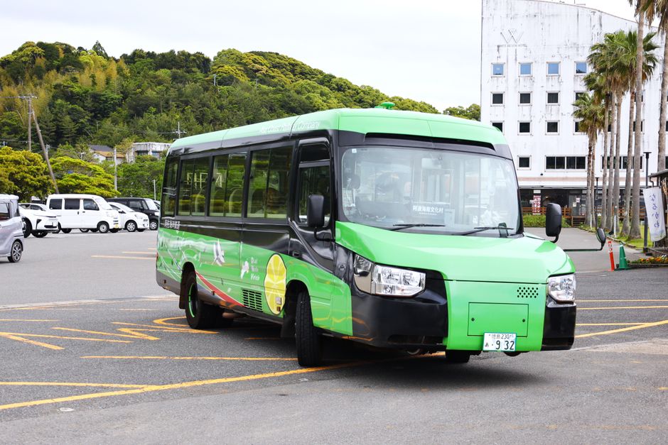 Scenic Shuttle with a practical parking plan — travel · National Parks