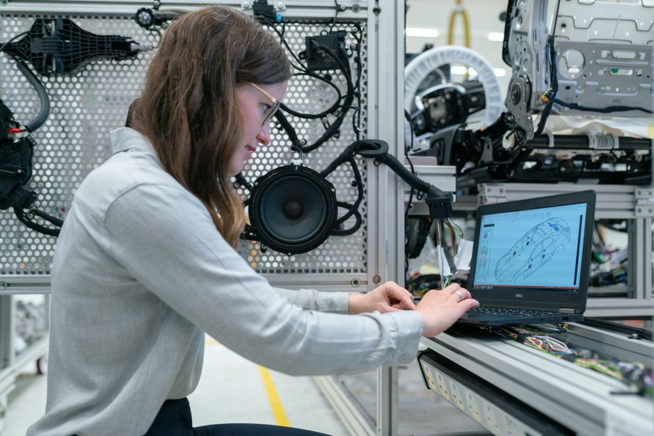 automation work & career with a compact gadget setup — smart-life · Work & Career