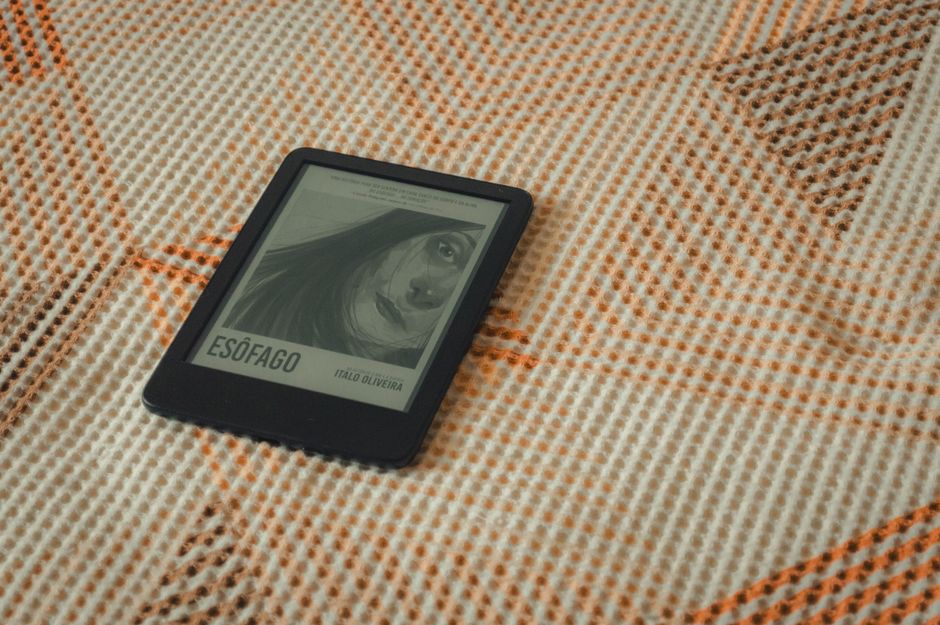 E-Reader Stand using calendar rules — smart-life · Gadgets
