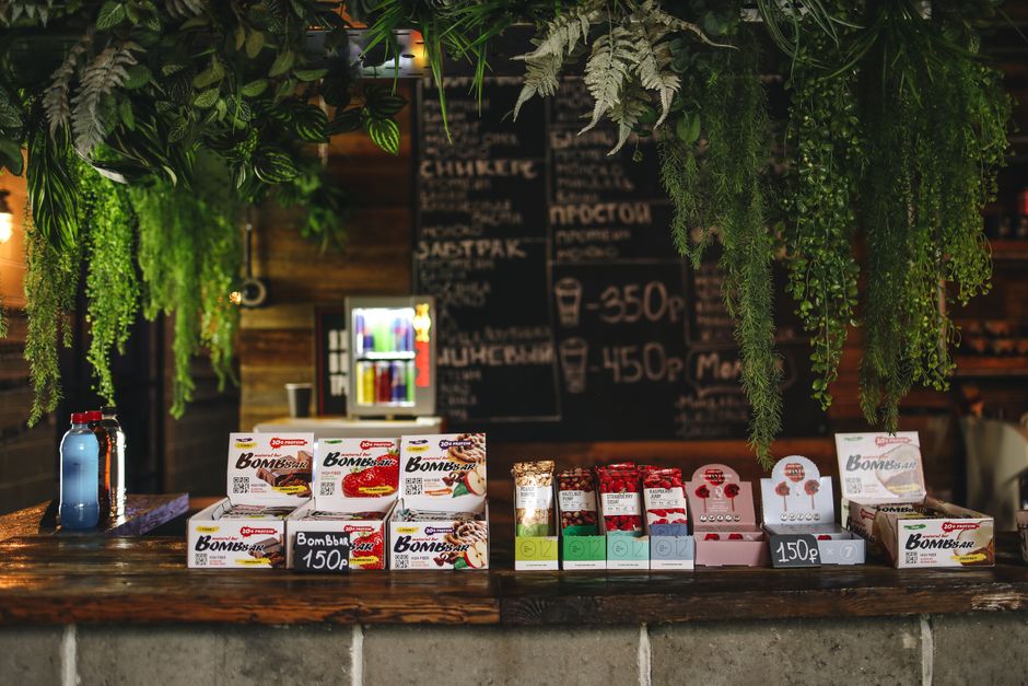 Build-Your-Own Food Bar around a meaningful keepsake — celebrations · Parties