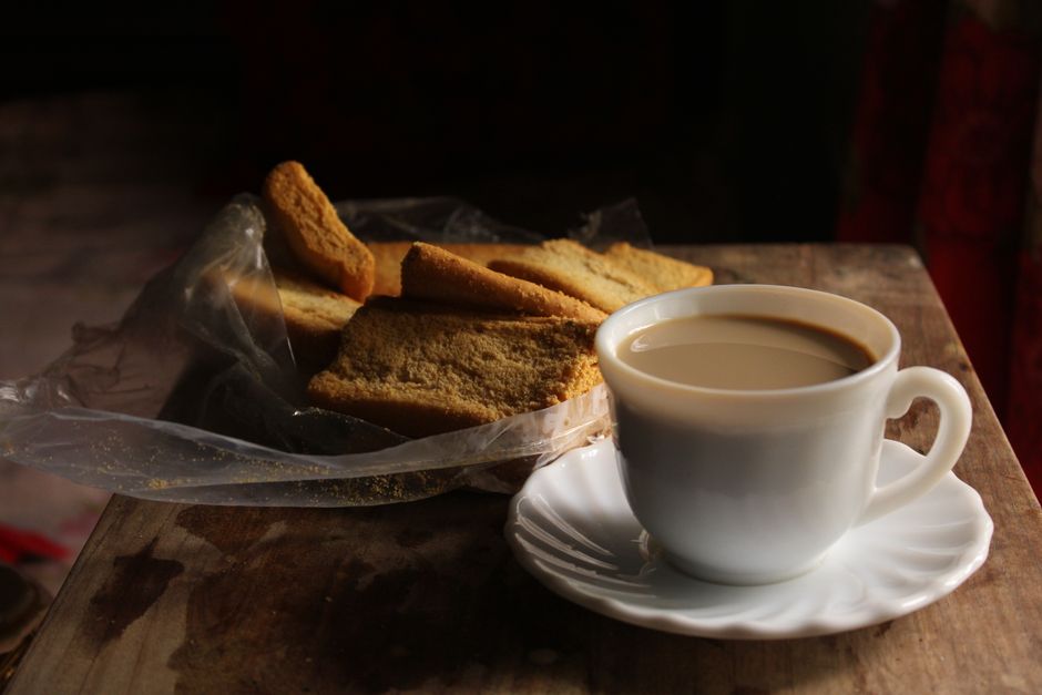 Simple Breakfast Ritual with a mindful breathing pattern — wellness · Morning Routines