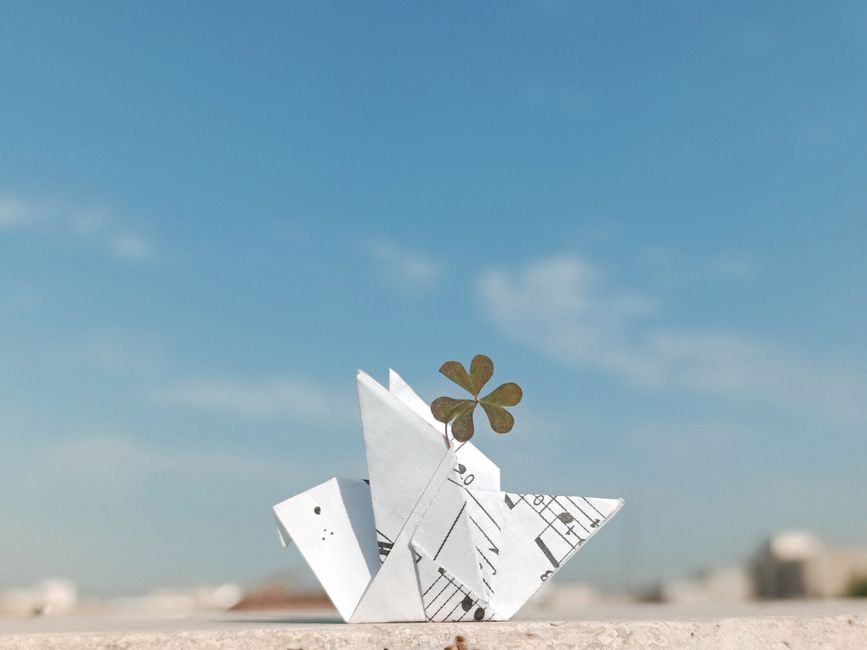 Origami Mobile with a hand-lettered element — diy-creativity · Paper Crafts