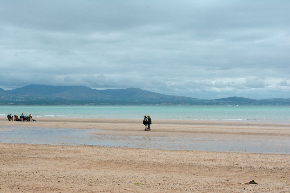 Beach Stroll with a body-scan moment — wellness · Walking & Outdoor