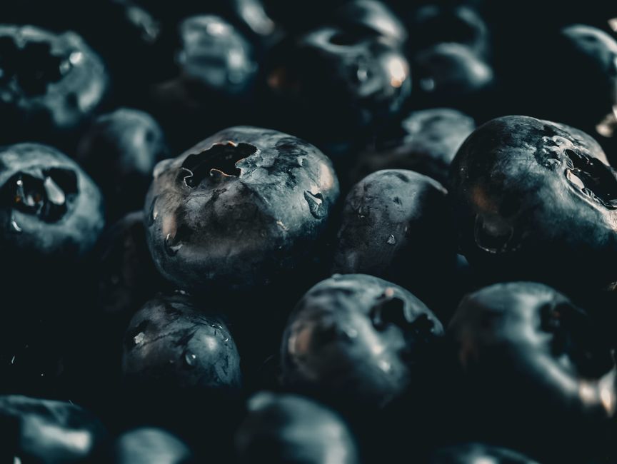Blueberry Basil Spritz with peach puree — food · Drinks