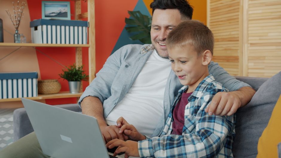 Laptop Battery Care using a single source of truth — smart-life · Technology