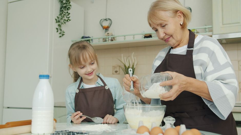 25 Apron ideas