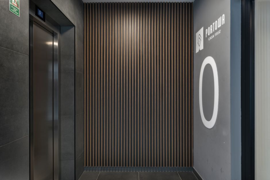 Compact Foyer with one sculptural accent — home · Interior Design