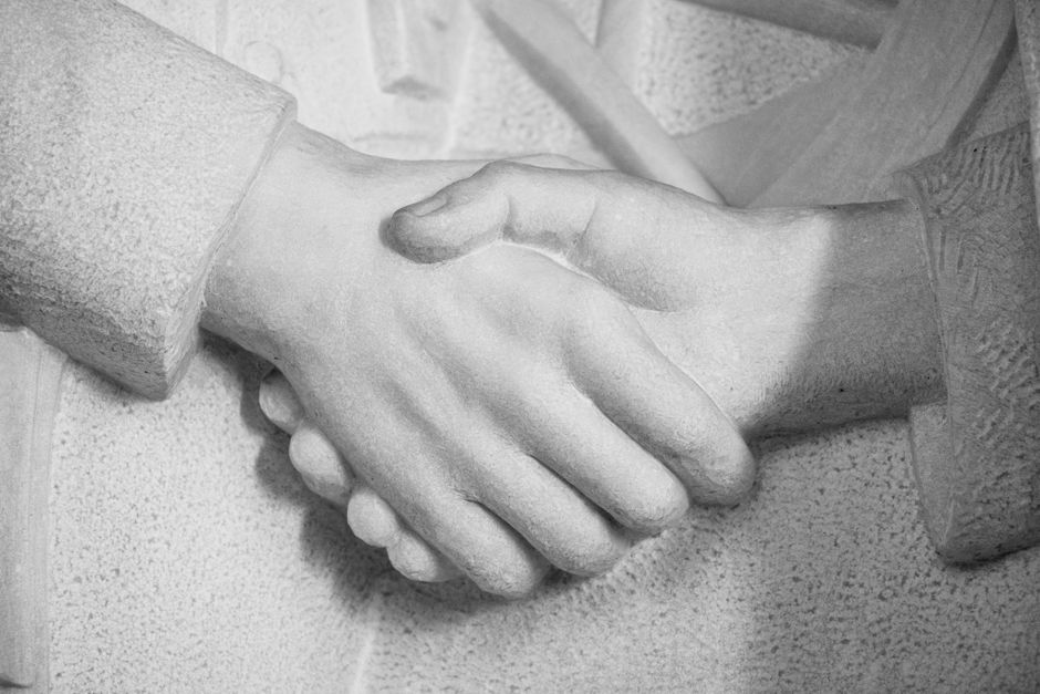 Compliment Ritual before a busy morning — lifestyle · Relationships