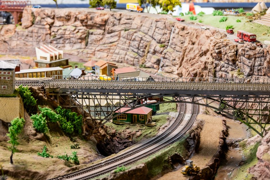 Mini Paper Village using fabric scraps — diy-creativity · Paper Crafts