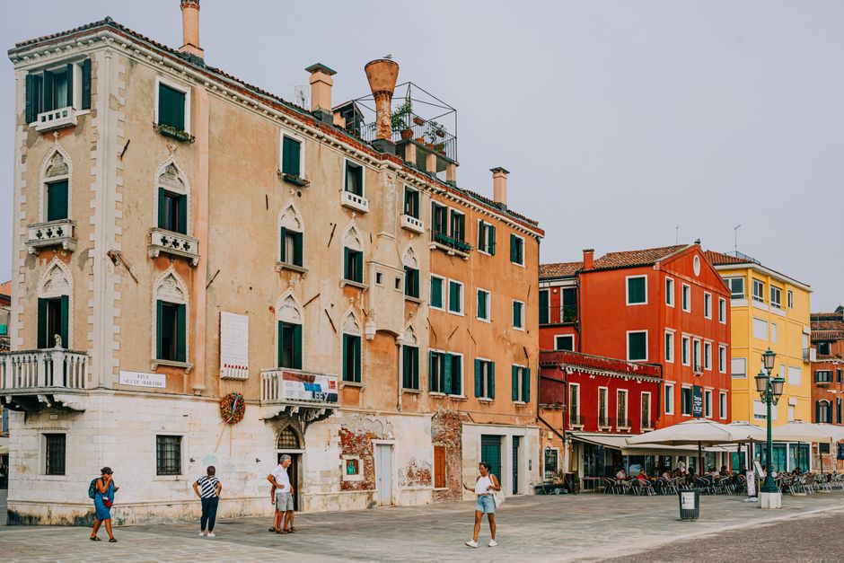 Self-Guided Architecture Walk around a local breakfast stop — travel · Solo Travel