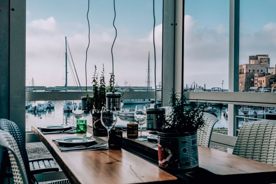 Harbor Dinner with a scenic picnic — travel · Couples Travel