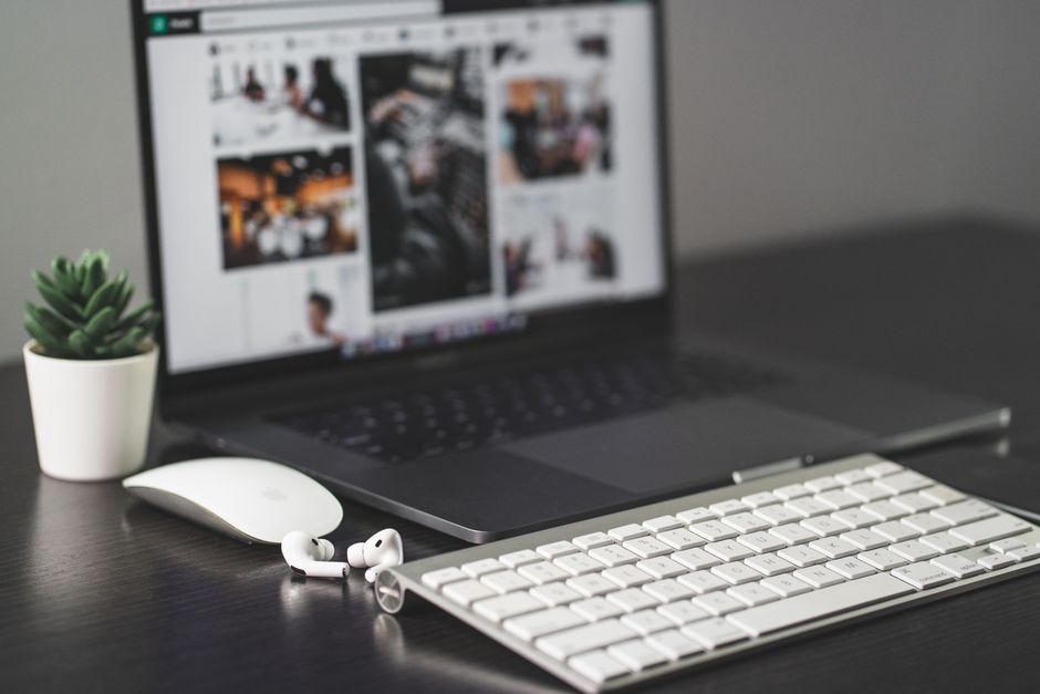 21 Wireless Keyboard ideas for a calmer privacy setup