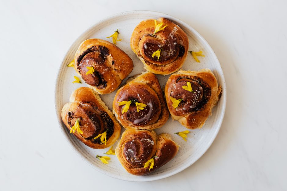 Cardamom Buns with orange glaze — food · Baking
